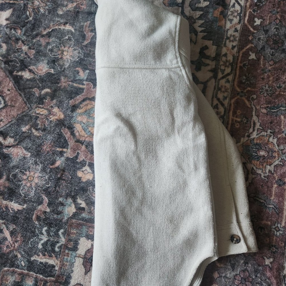 Shacket - Picture 3 of 3